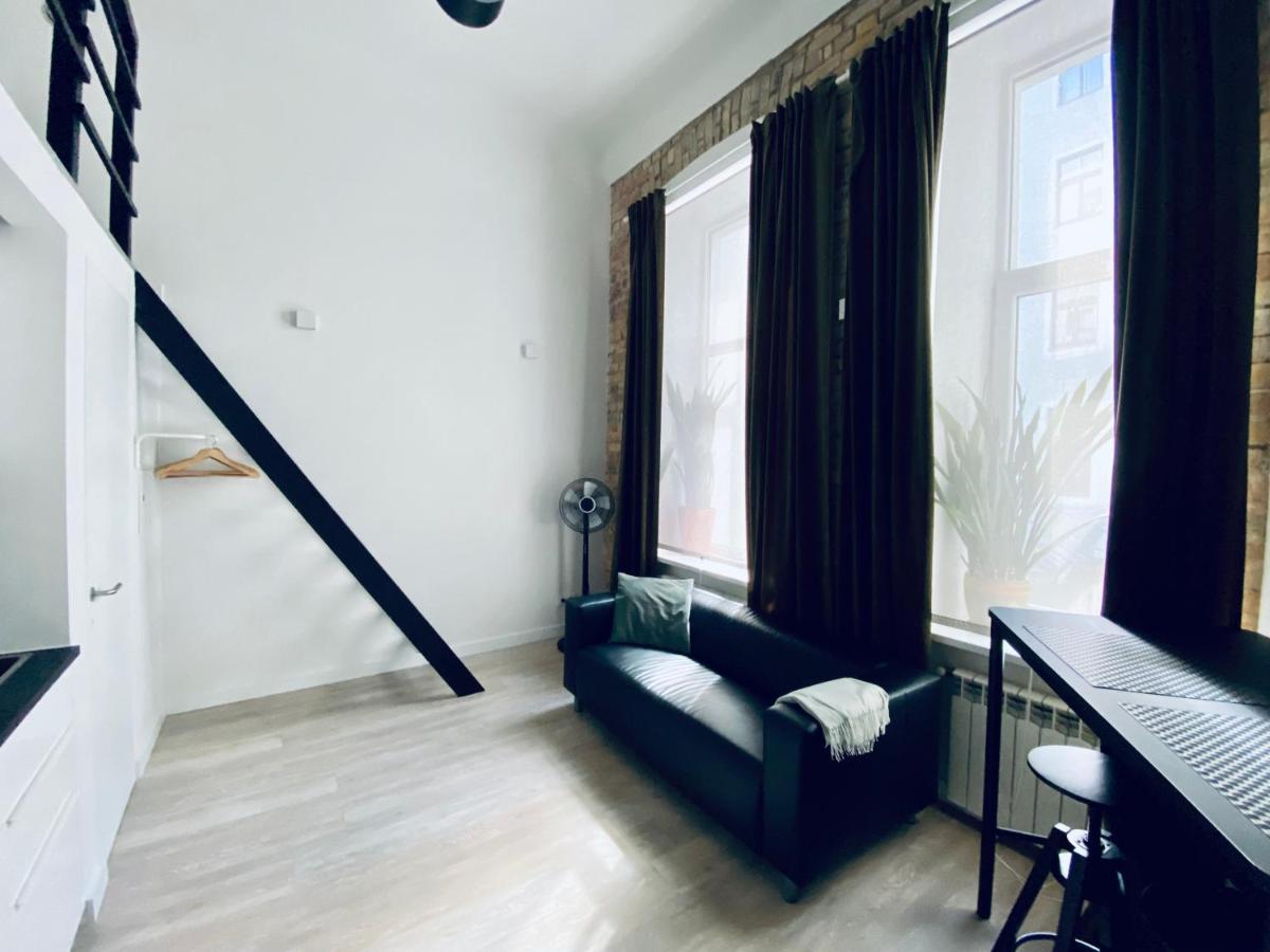B&W Apartment Riga Ngoại thất bức ảnh