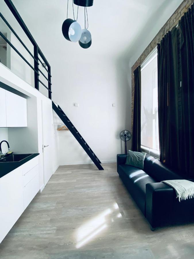 B&W Apartment Riga Ngoại thất bức ảnh