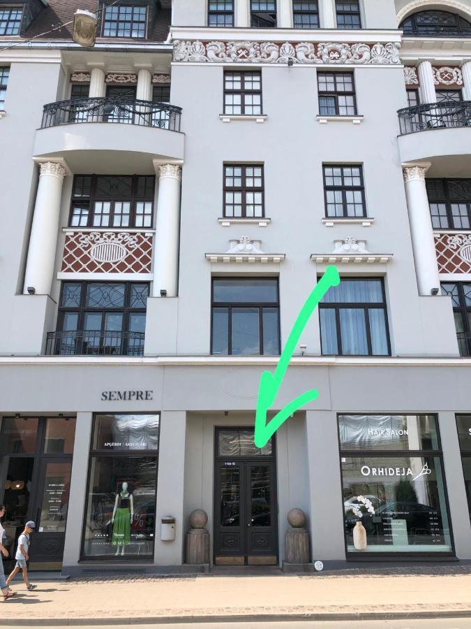 B&W Apartment Riga Ngoại thất bức ảnh